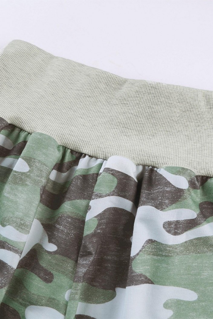 Kamuflažne ohlapne hlače Judith