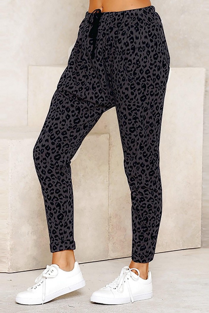 Sive hlače Gabriella z leopardjim potiskom