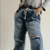 Svetlo moder denim jogger Lucille z žepi