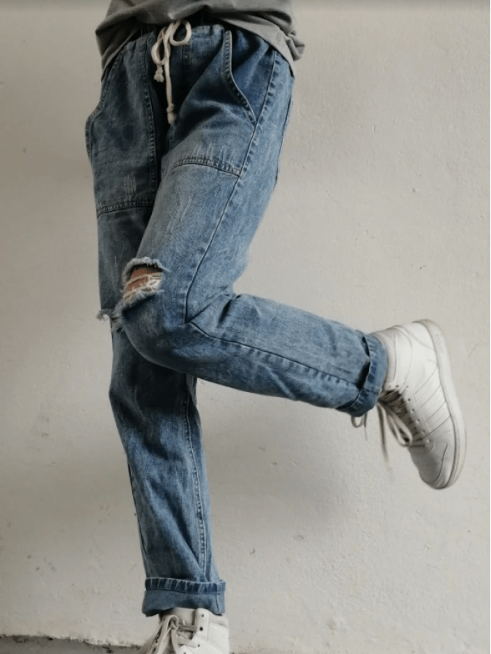 Svetlo moder denim jogger Lucille z žepi