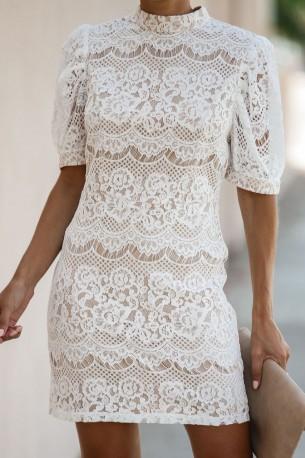 Bela oprijeta čipkasta mini obleka Dolores
