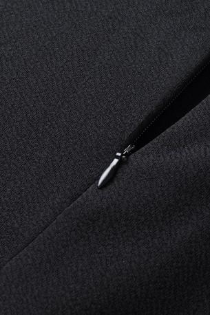 Enobarvna obleka s svinčnikom brez rokavov Lara