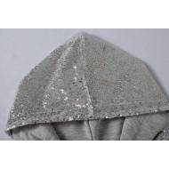 Sivi pulover z zvihanim ovratnikom in bleščicami Greece